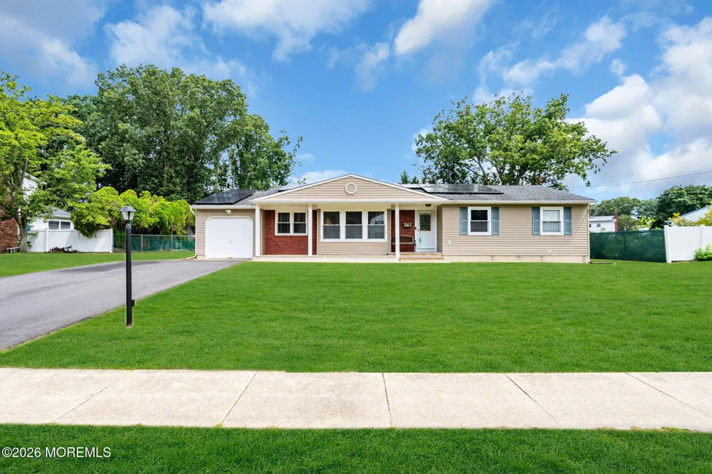 73 Newbury Road Howell, NJ 07731