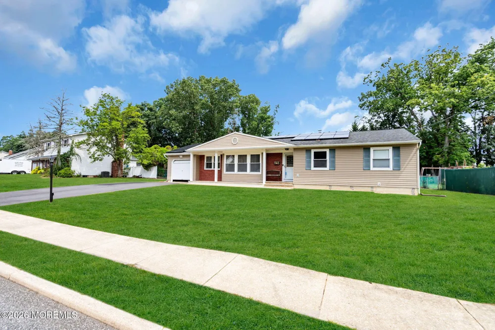 73 Newbury Road Howell, NJ 07731