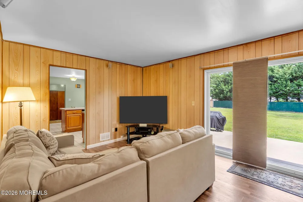 73 Newbury Road Howell, NJ 07731