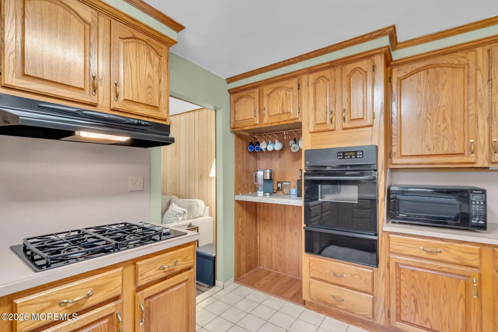 73 Newbury Road Howell, NJ 07731