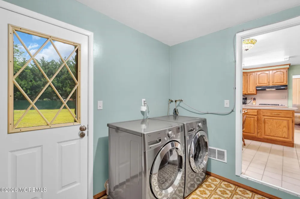 73 Newbury Road Howell, NJ 07731