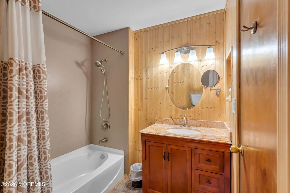 73 Newbury Road Howell, NJ 07731