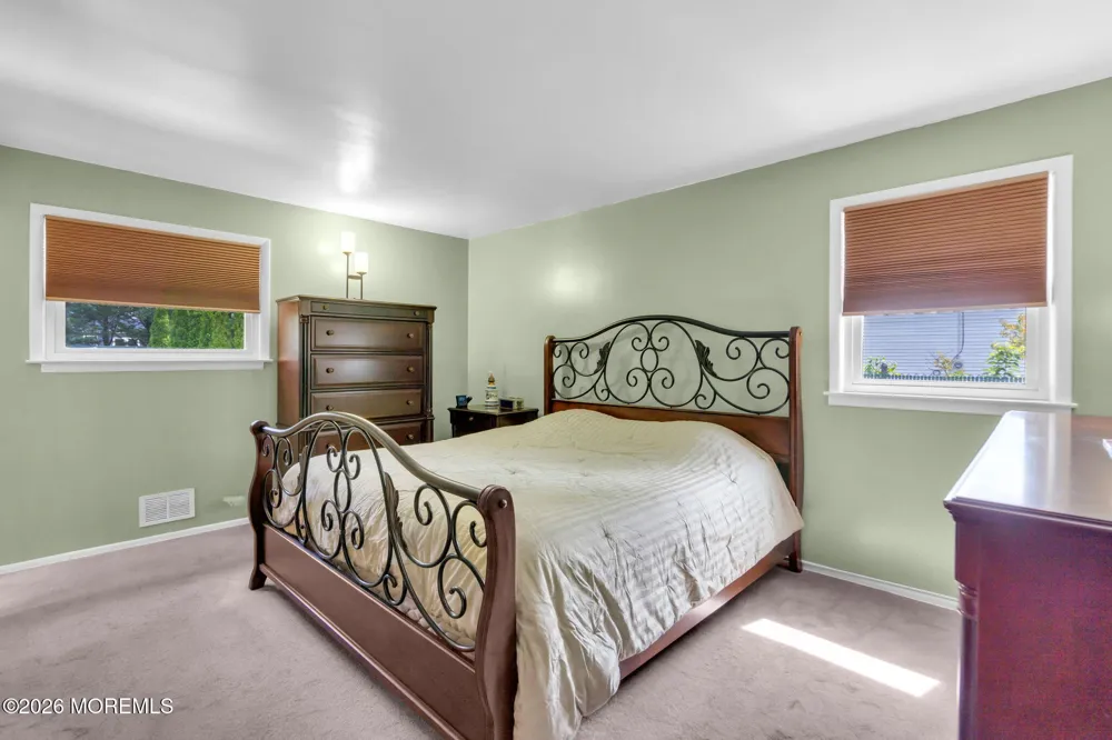 73 Newbury Road Howell, NJ 07731