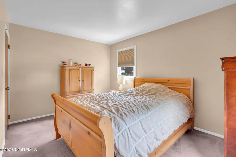 73 Newbury Road Howell, NJ 07731