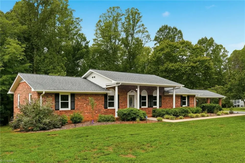 140 Clifton Drive Reidsville, NC 27320