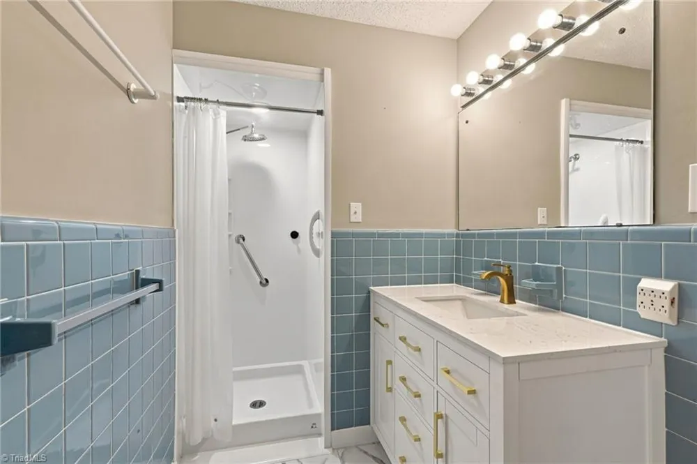 140 Clifton Drive Reidsville, NC 27320