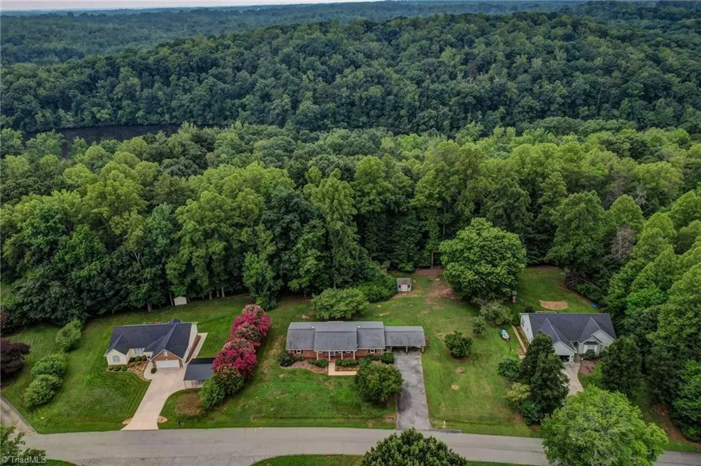 140 Clifton Drive Reidsville, NC 27320