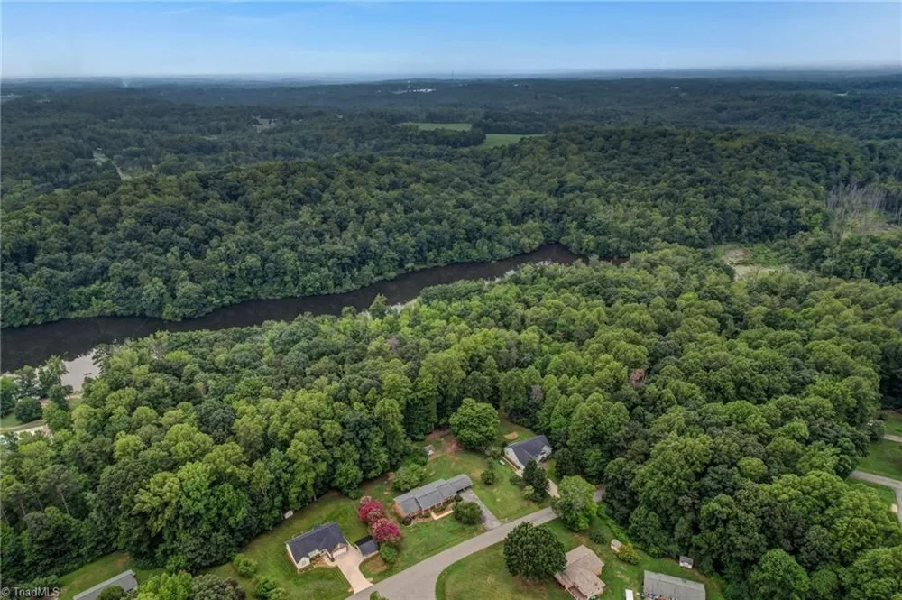 140 Clifton Drive Reidsville, NC 27320