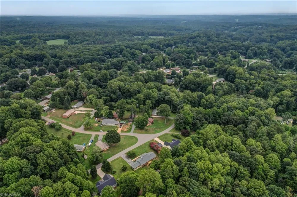 140 Clifton Drive Reidsville, NC 27320