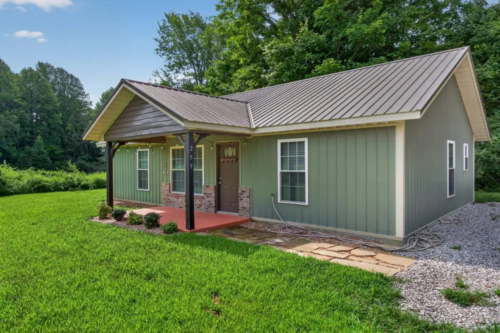 259 Jim Warren Rd McMinnville, TN 37110