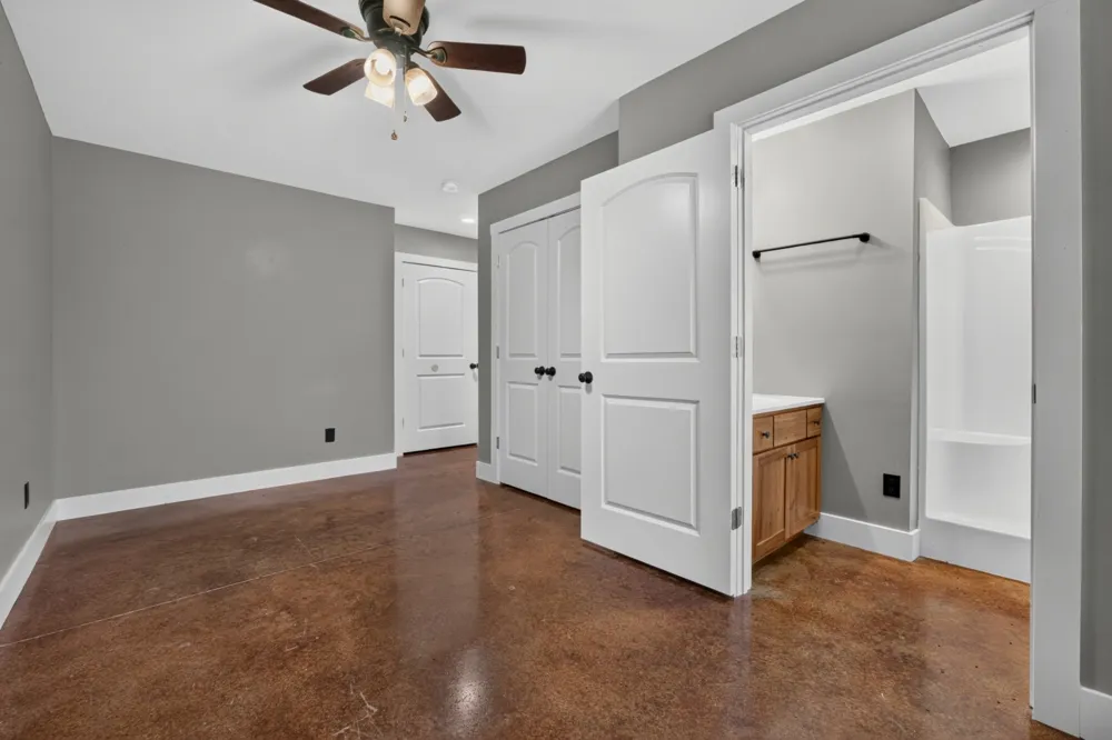259 Jim Warren Rd McMinnville, TN 37110