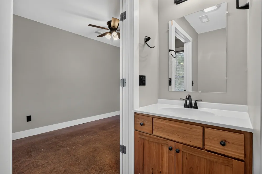 259 Jim Warren Rd McMinnville, TN 37110
