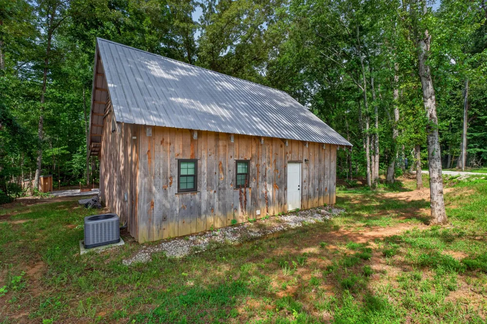 259 Jim Warren Rd McMinnville, TN 37110