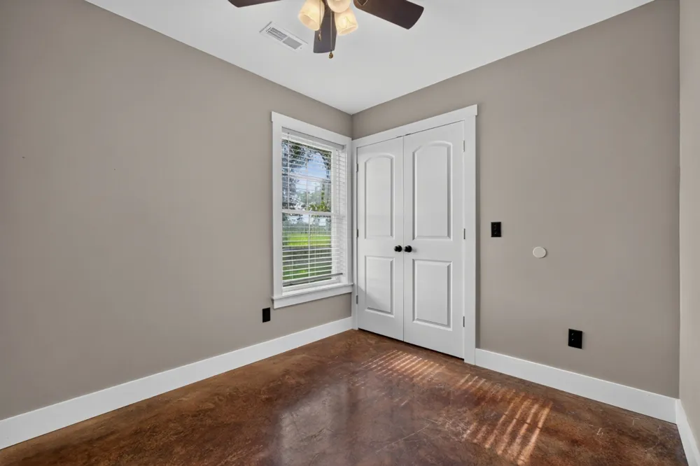 259 Jim Warren Rd McMinnville, TN 37110