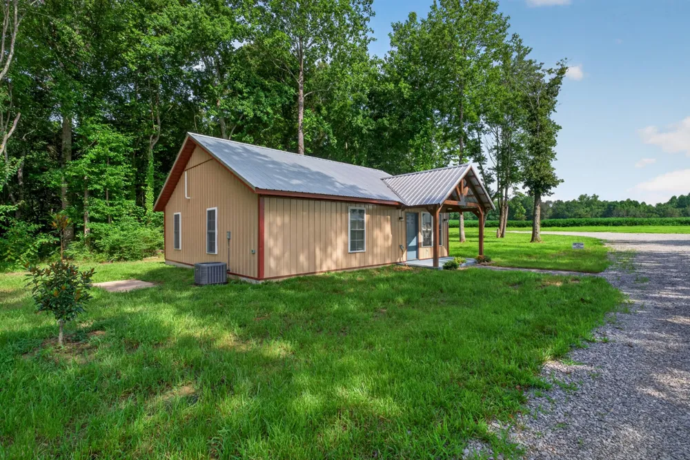 259 Jim Warren Rd McMinnville, TN 37110