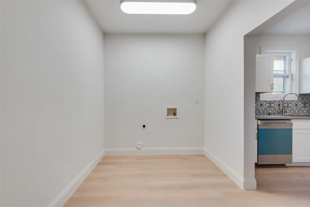 1205 W Arlington Avenue Fort Worth, TX 76110