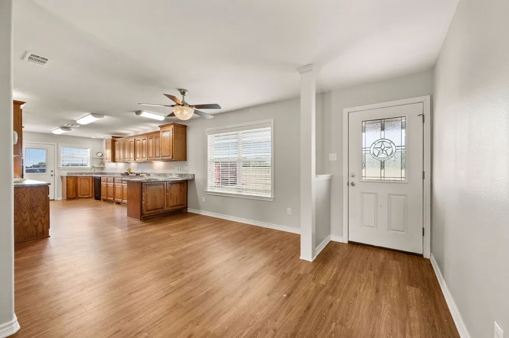 9888 NW County Road 2221 Barry, TX 75102