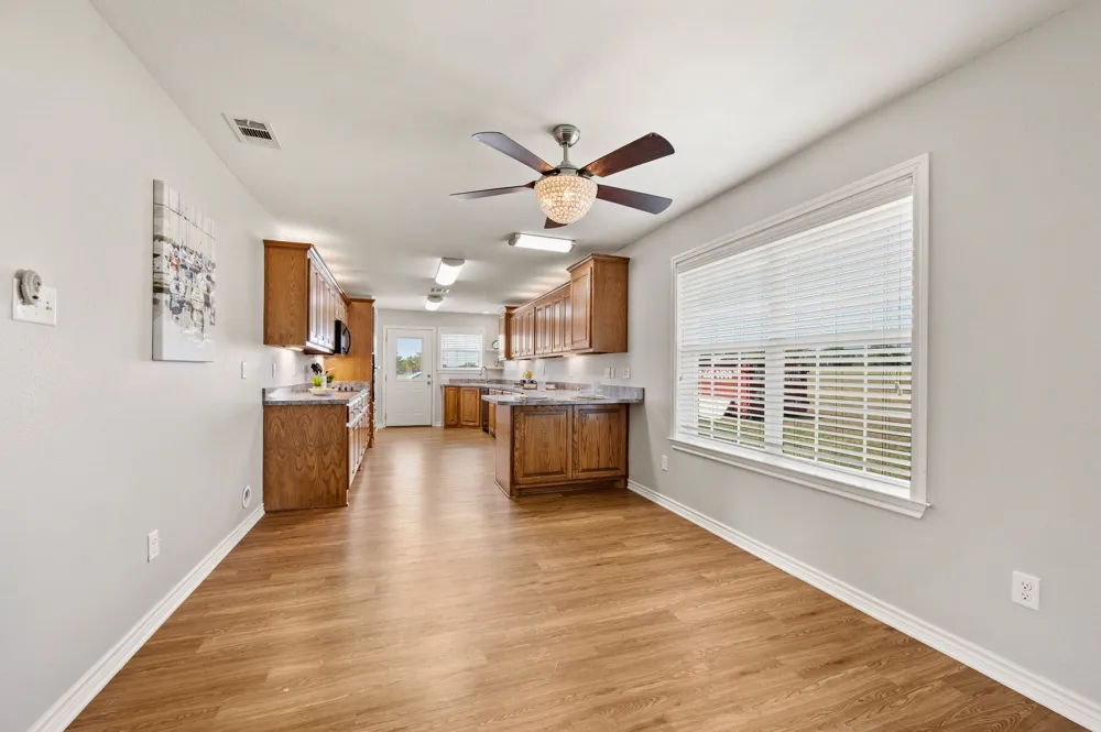 9888 NW County Road 2221 Barry, TX 75102