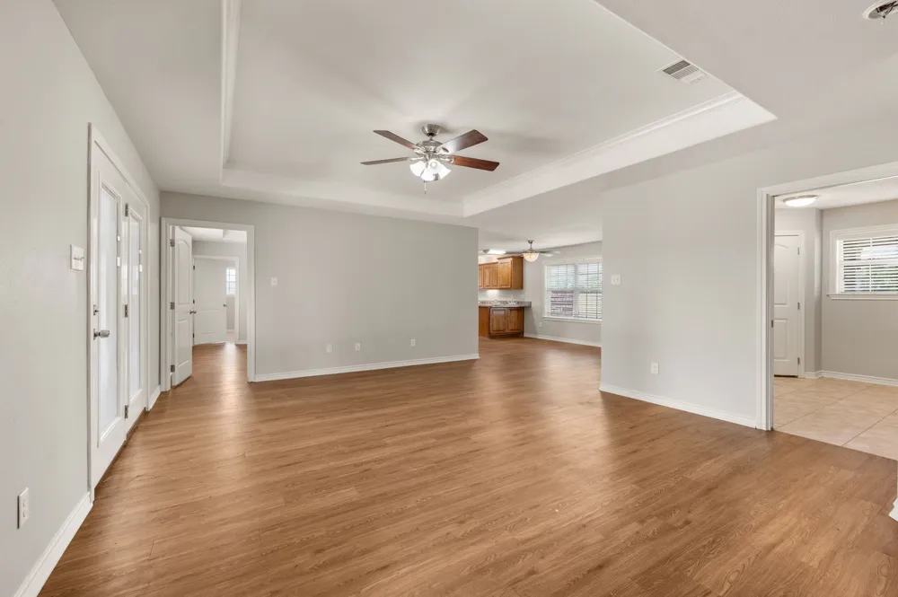 9888 NW County Road 2221 Barry, TX 75102