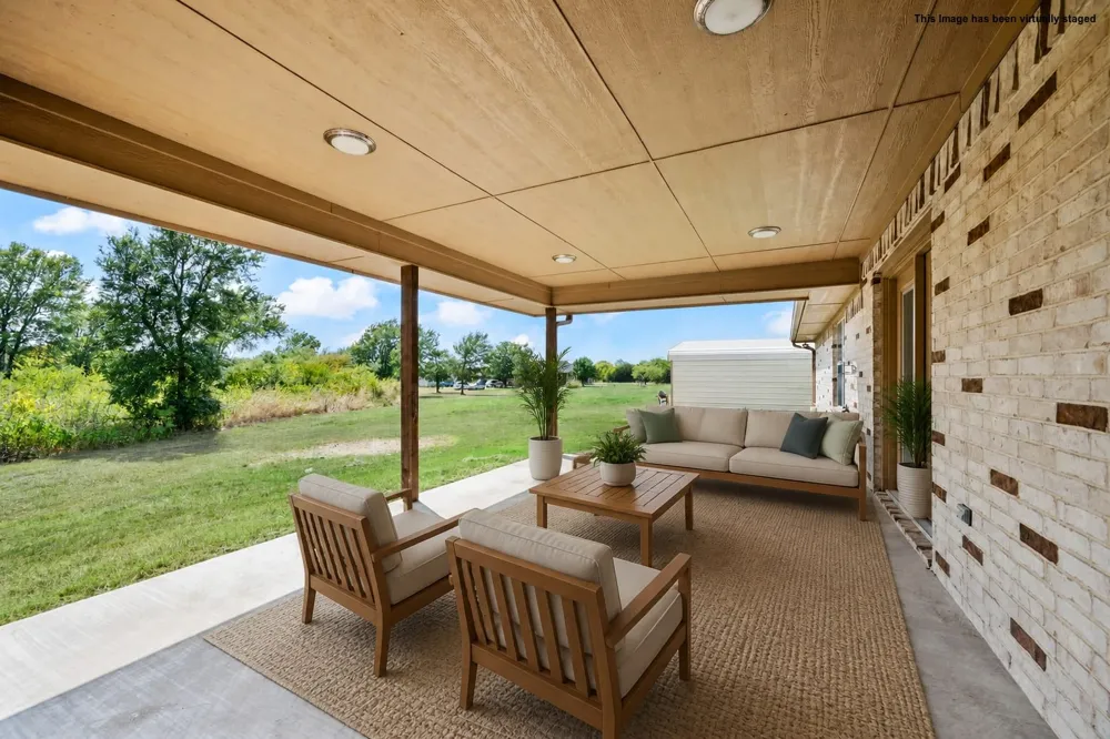 9888 NW County Road 2221 Barry, TX 75102