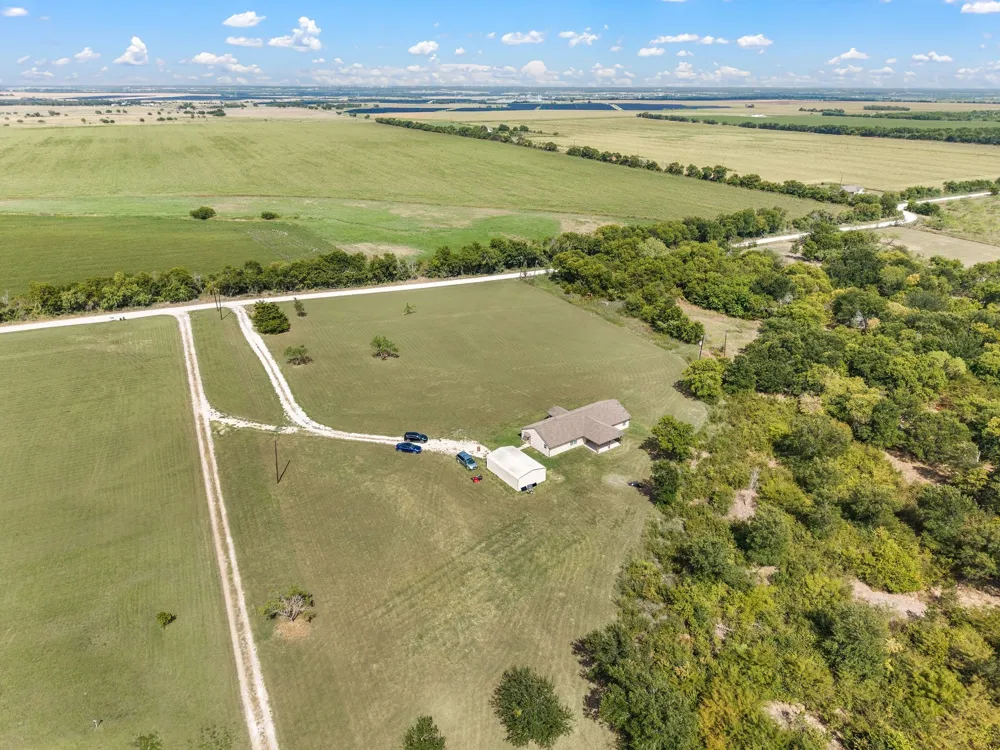 9888 NW County Road 2221 Barry, TX 75102