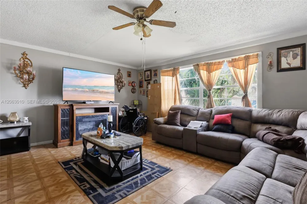 1132 Mississippi Clewiston, FL 33440