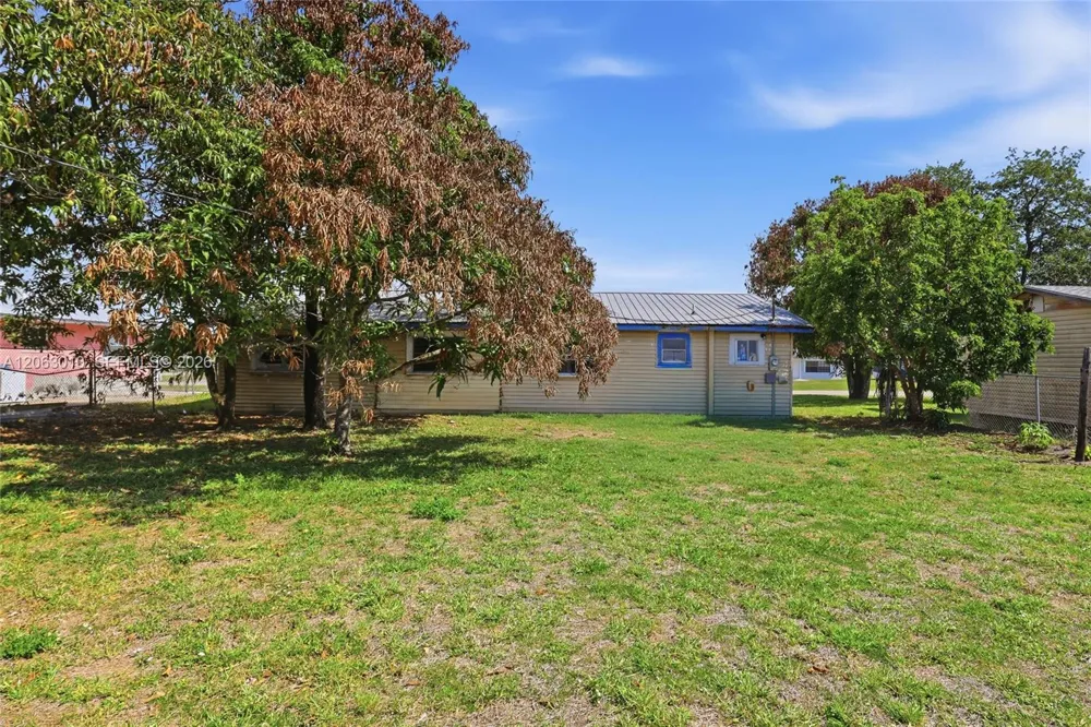1132 Mississippi Clewiston, FL 33440