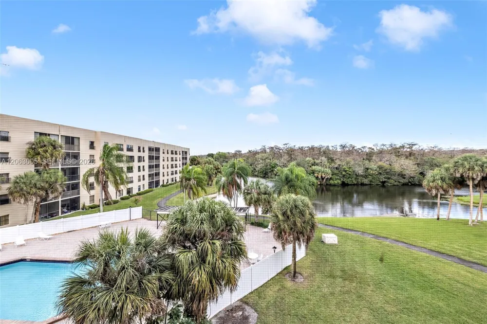 2900 NW 42nd Ave #A402 Coconut Creek, FL 33066