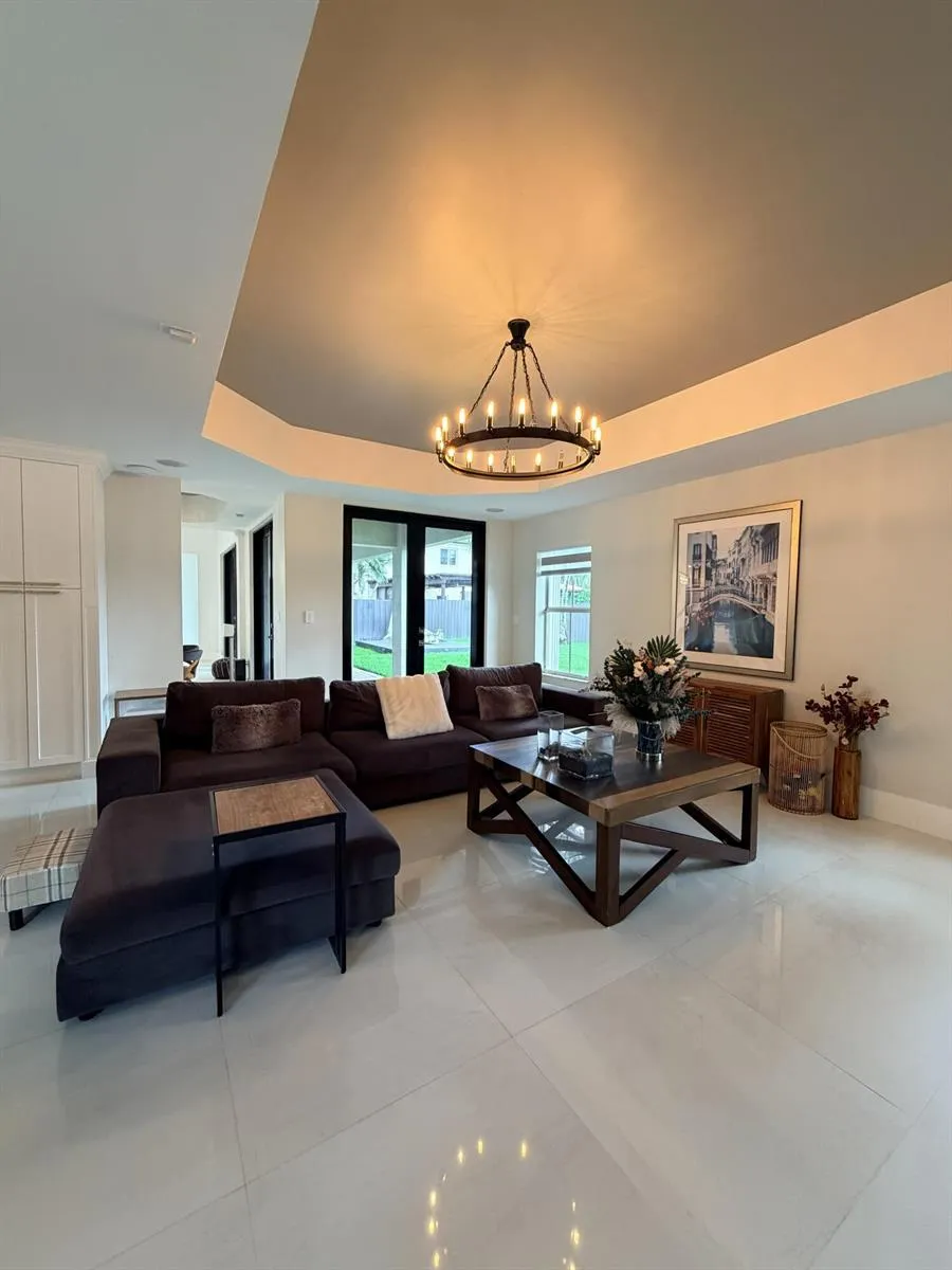 7952 NW 161ST TERRACE Miami Lakes, FL 33016