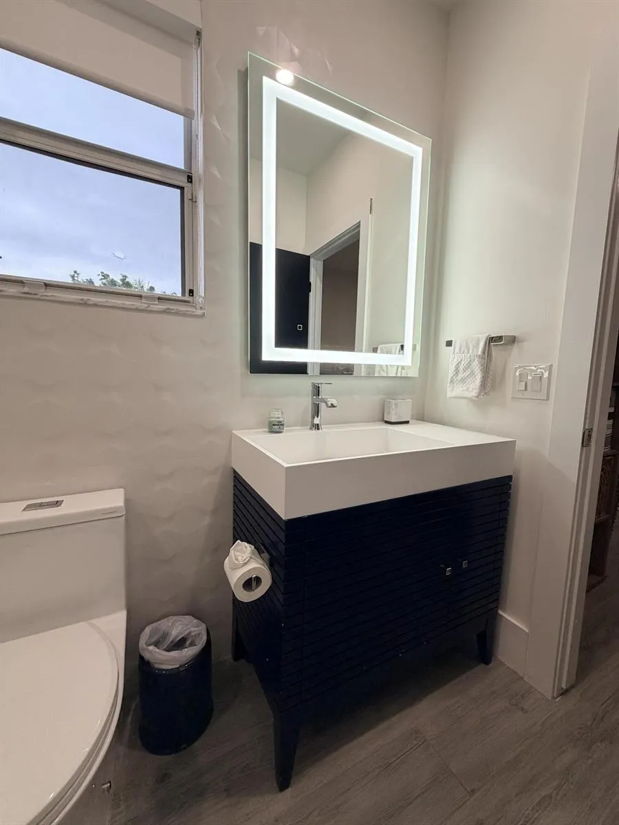 7952 NW 161ST TERRACE Miami Lakes, FL 33016