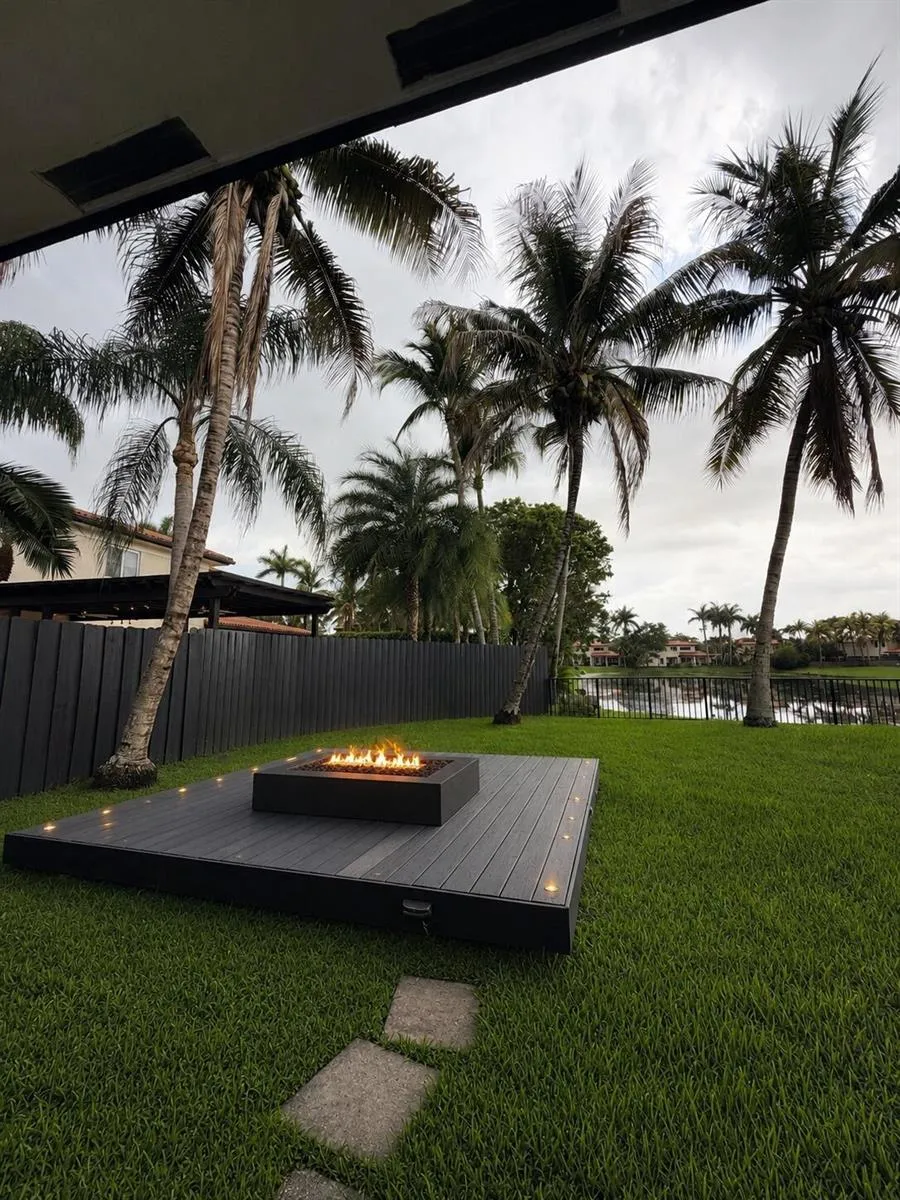 7952 NW 161ST TERRACE Miami Lakes, FL 33016