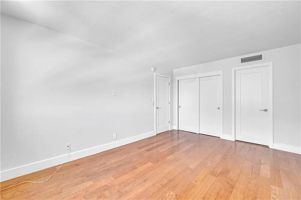 1900 S OCEAN BOULEVARD #6J Lauderdale By The Sea, FL 33062