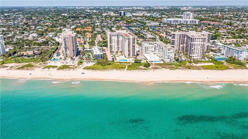 1900 S OCEAN BOULEVARD #6J Lauderdale By The Sea, FL 33062