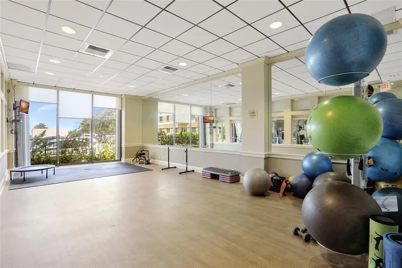 1900 S OCEAN BOULEVARD #6J Lauderdale By The Sea, FL 33062