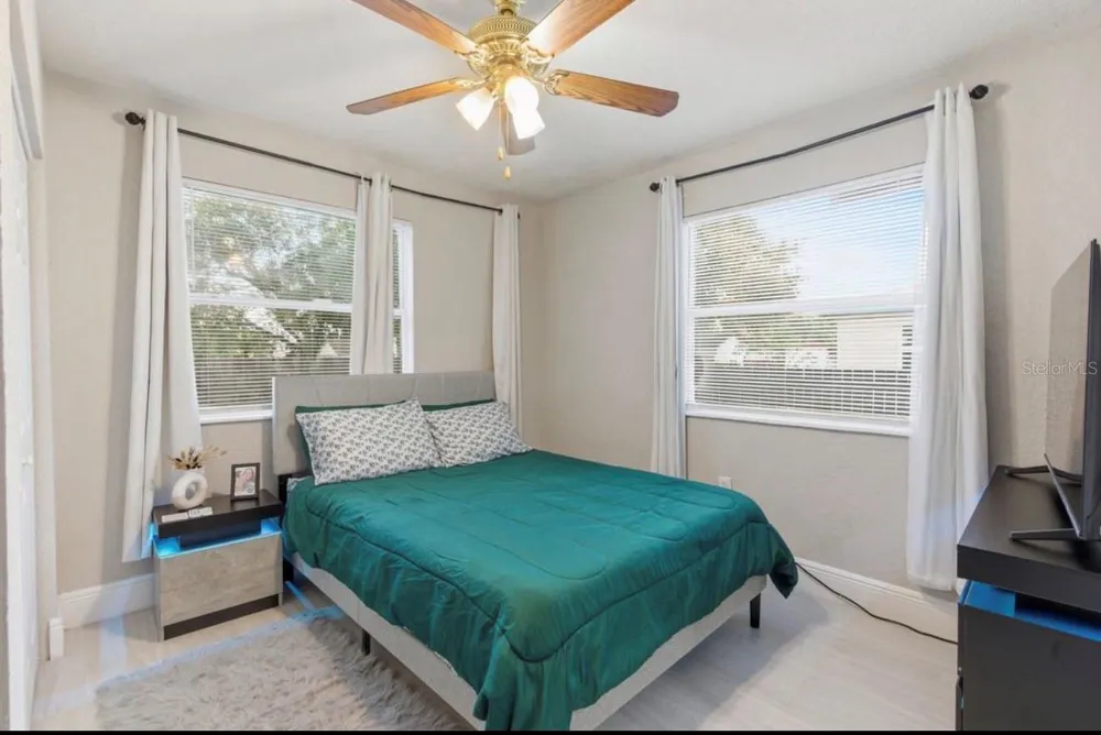 2717 W CHERRY STREET Tampa, FL 33607