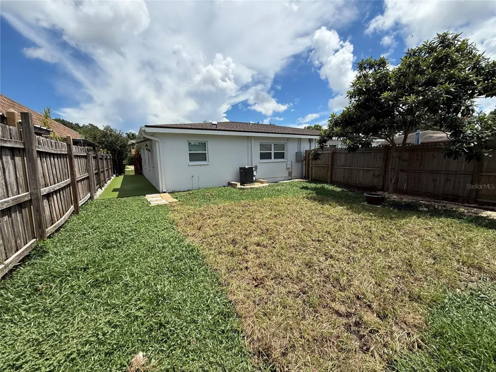 674 HERITAGE LANE #A Largo, FL 33770