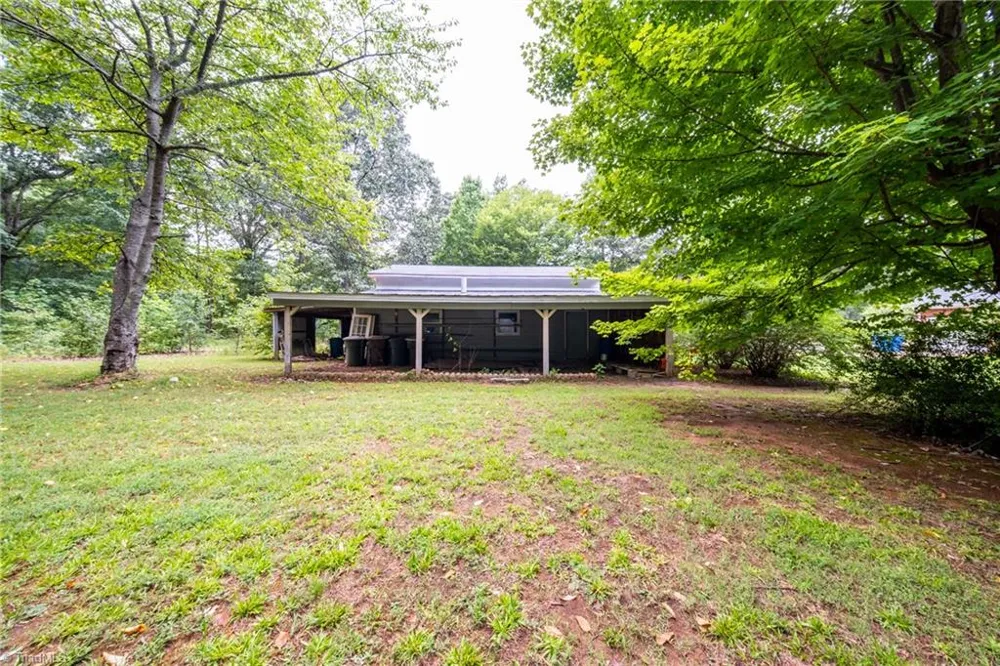 5108 Hicone Road McLeansville, NC 27301