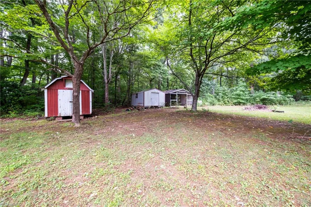 5108 Hicone Road McLeansville, NC 27301