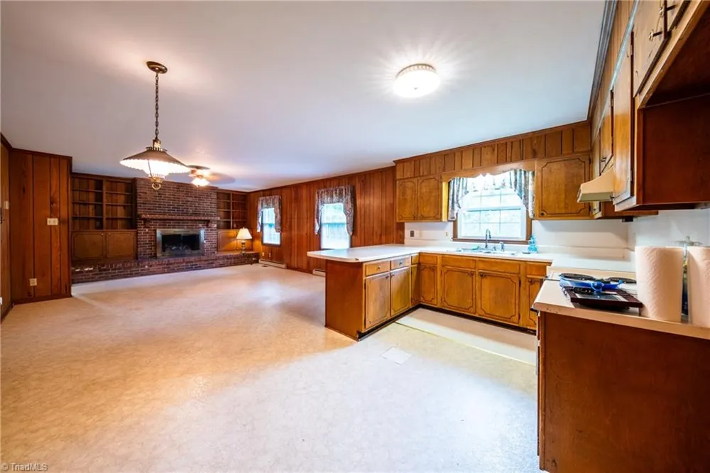 5108 Hicone Road McLeansville, NC 27301