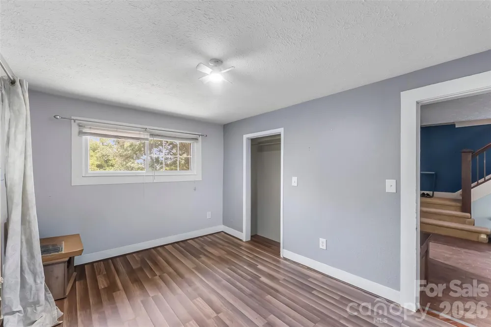 40 Sycamore Circle Hendersonville, NC 28791