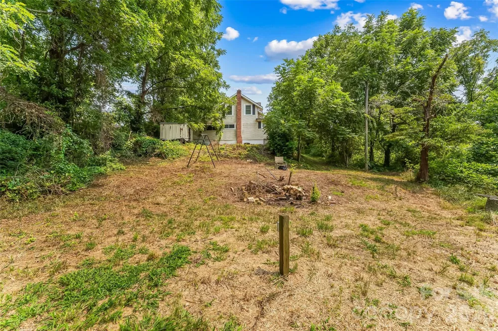 40 Sycamore Circle Hendersonville, NC 28791