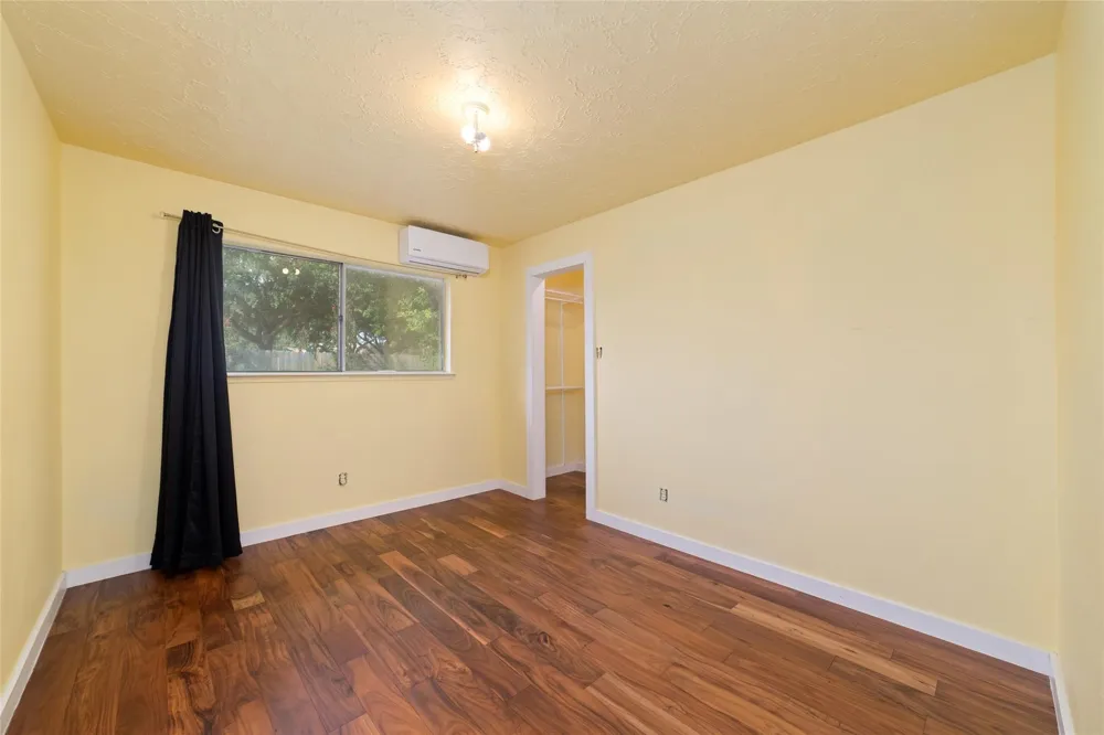 11415 Brook Meadows Lane Stafford, TX 77477