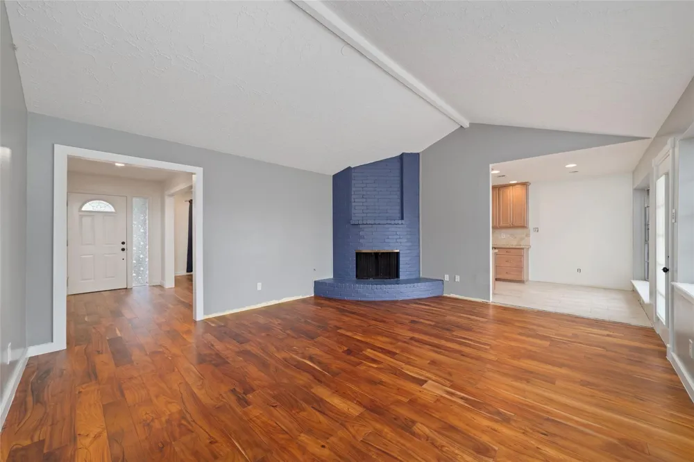 11415 Brook Meadows Lane Stafford, TX 77477