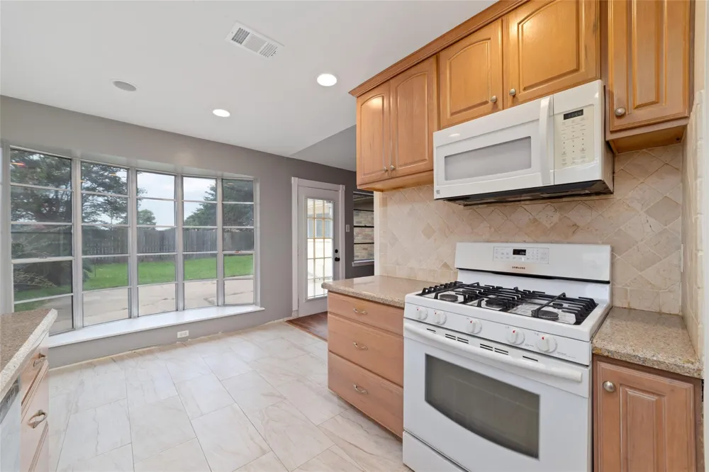 11415 Brook Meadows Lane Stafford, TX 77477