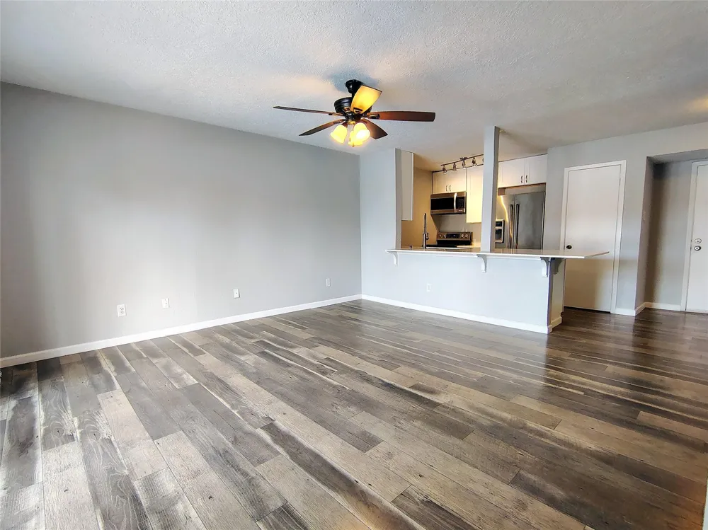 205 Yacht Club Lane #205 Seabrook, TX 77586