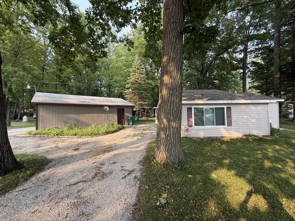 5256 Blueberry Drive Harrison, MI 48625