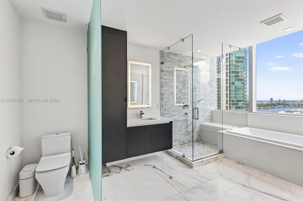 851 NE 1st Ave #3611 Miami, FL 33132
