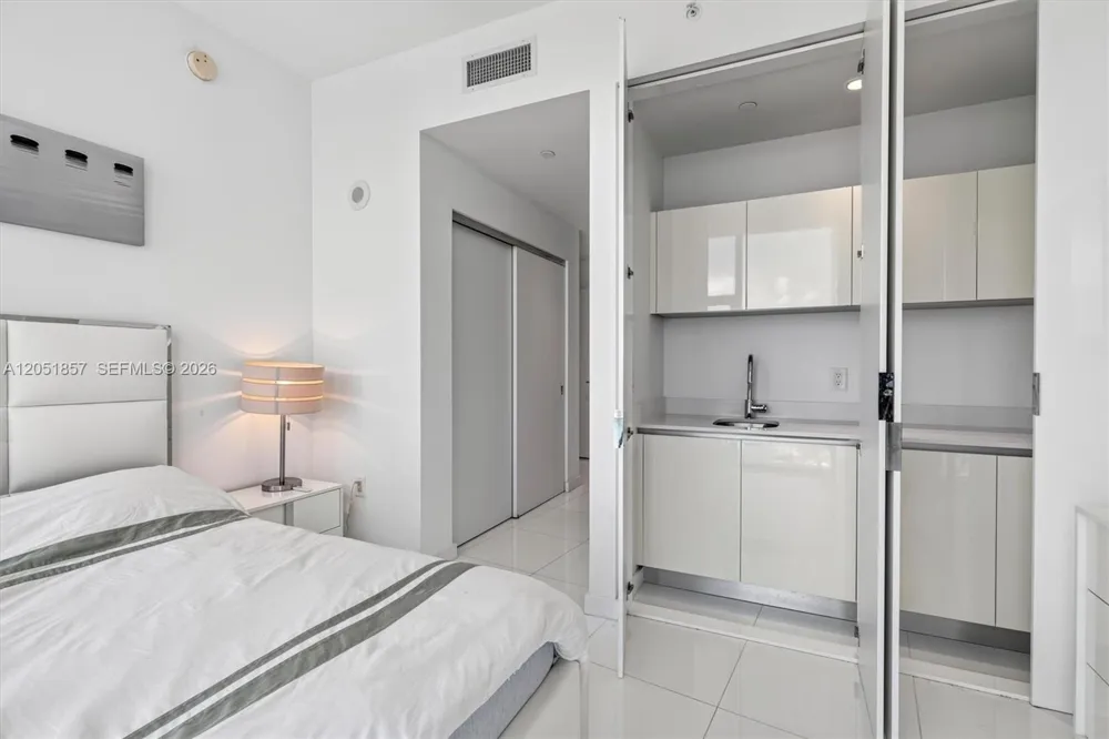 851 NE 1st Ave #3611 Miami, FL 33132