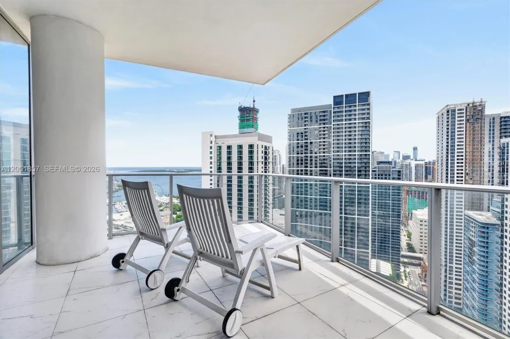 851 NE 1st Ave #3611 Miami, FL 33132