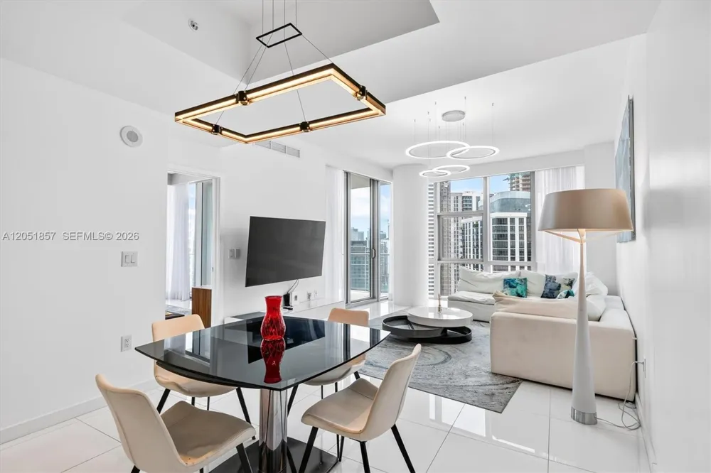 851 NE 1st Ave #3611 Miami, FL 33132